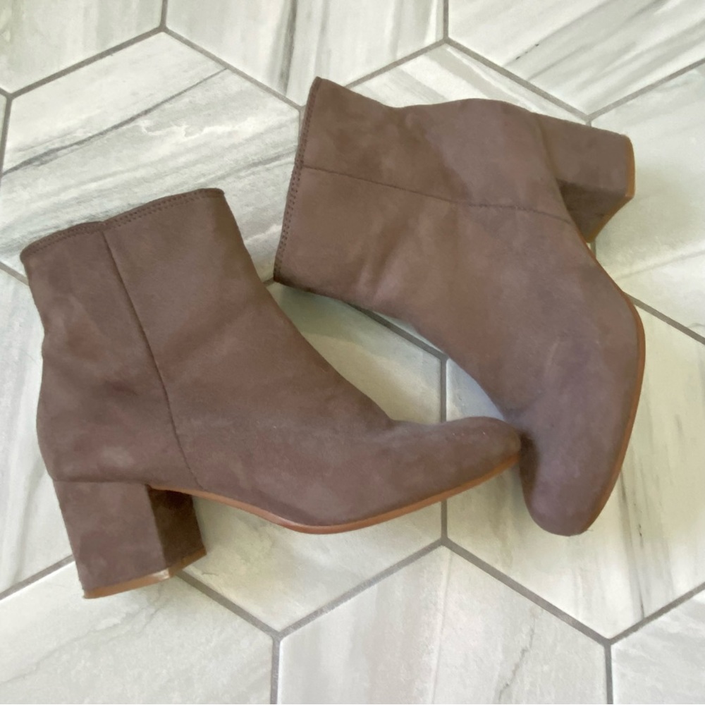 Zigi Soho Taupe Ankle Booties